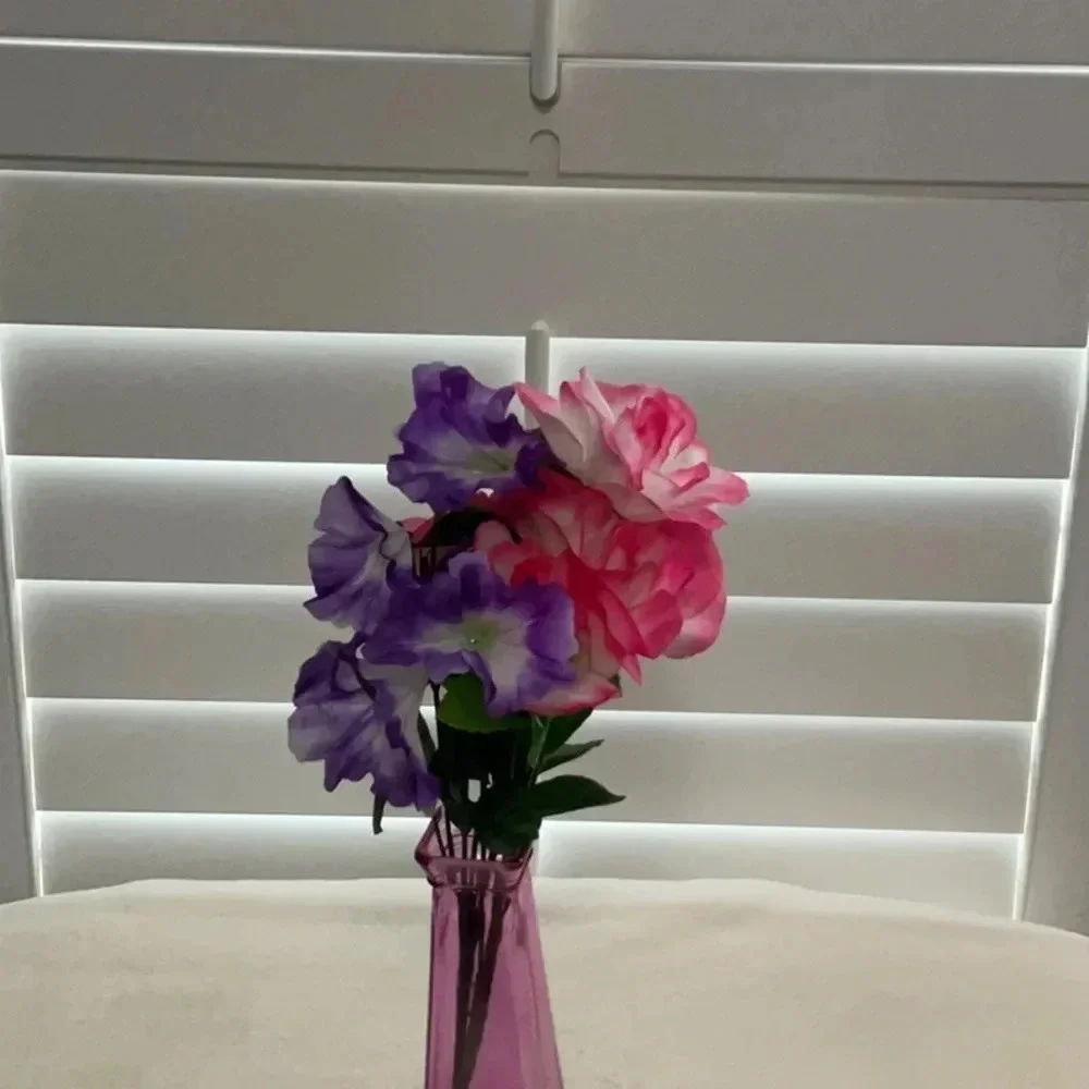 SILK Flowers & Vase